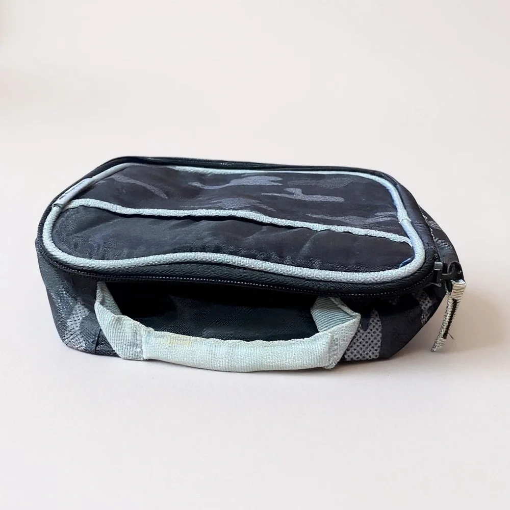 Camouflage Black and Gray Zippered Lunch Bag